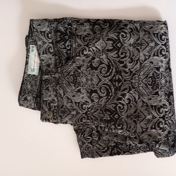 Two By Vince Camuto SKinny  Floral Pants - Picture 6 of 6